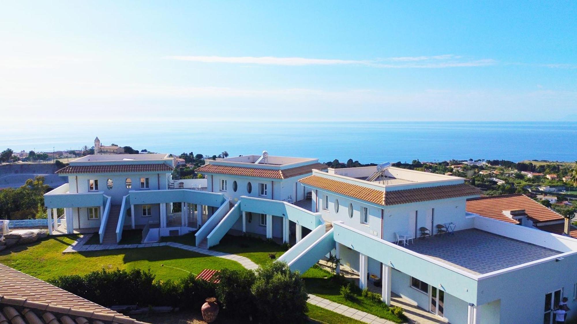 サンタ・ドメーニカ Perla Blu Tropea Bed & Breakfast エクステリア 写真